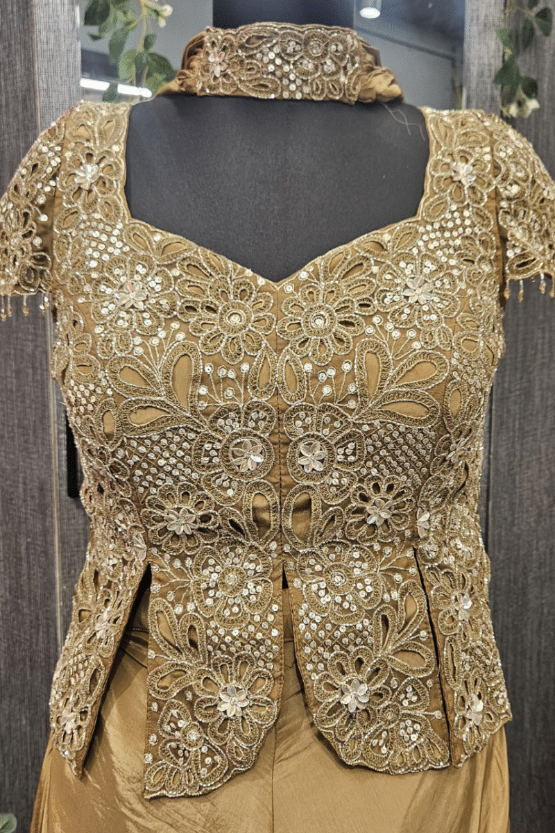 Kurta Plazzo Set With Handwork - Image 4