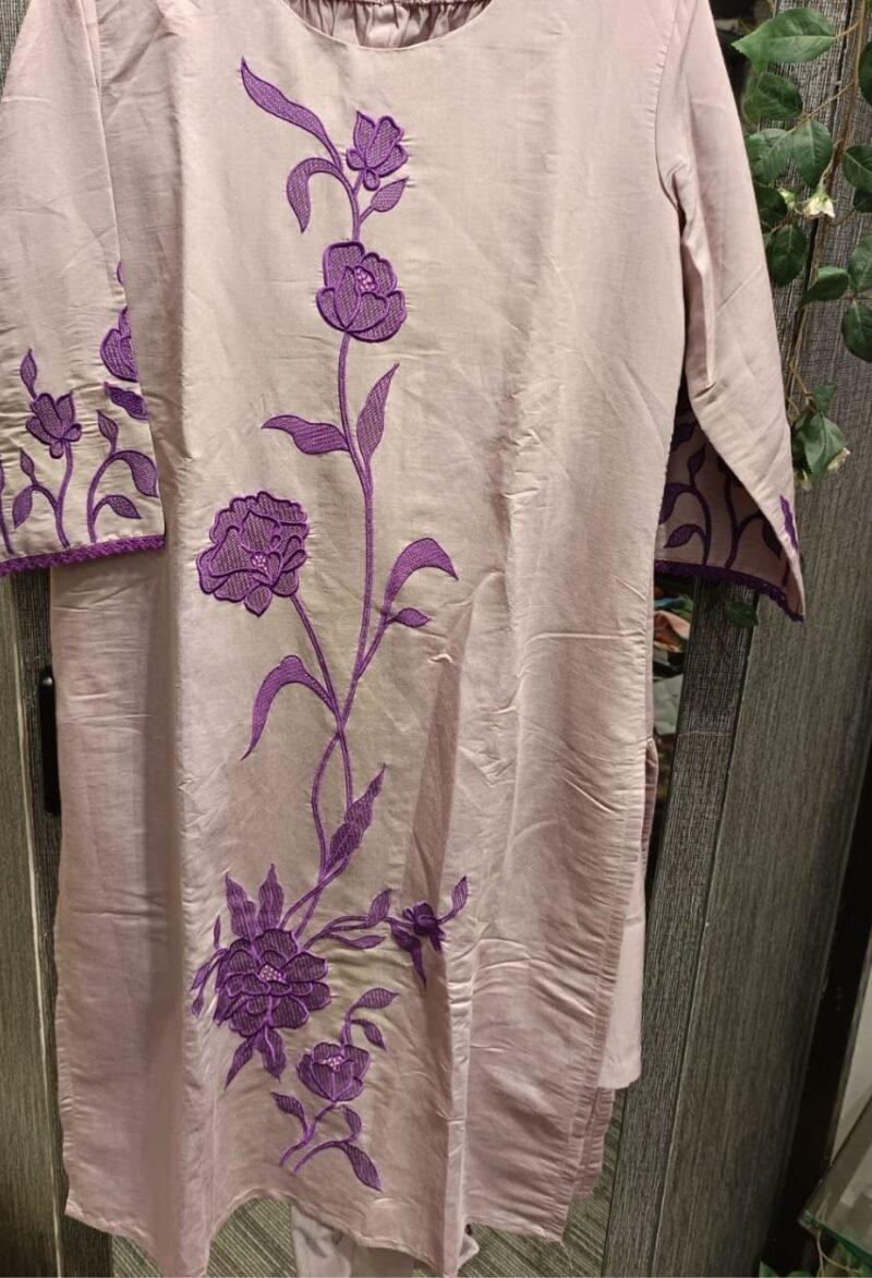 Lilac Kurta Set With Applique Work - Image 2