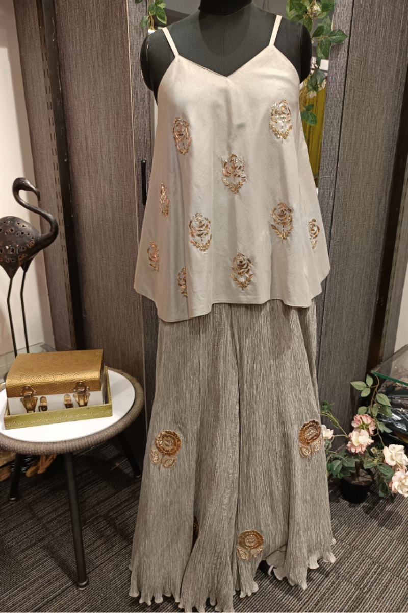 Mukaish Work Kurta With Crushed Plazzo