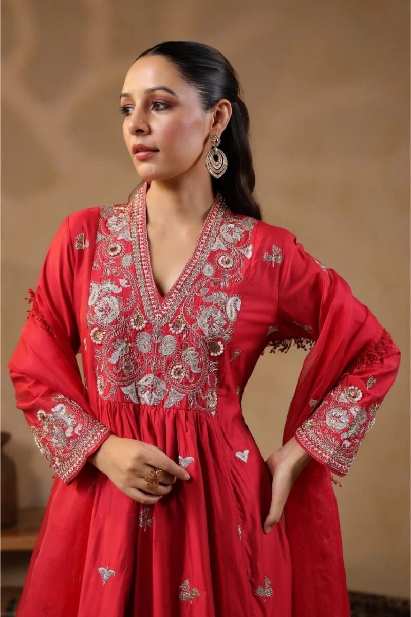 Classy Kurta Set With Zari Kashyap Work - Image 4