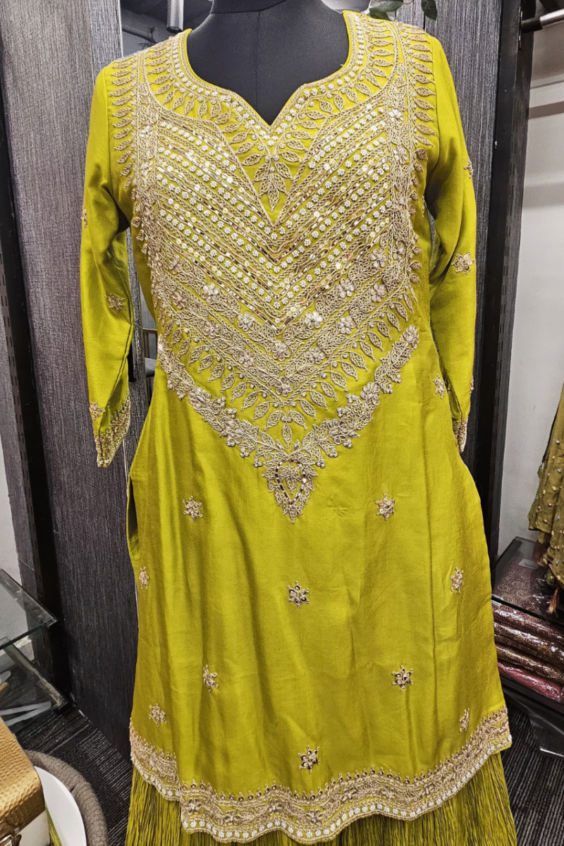 Ethnic Handworked Kurta With Crushed Plazzo - Image 3