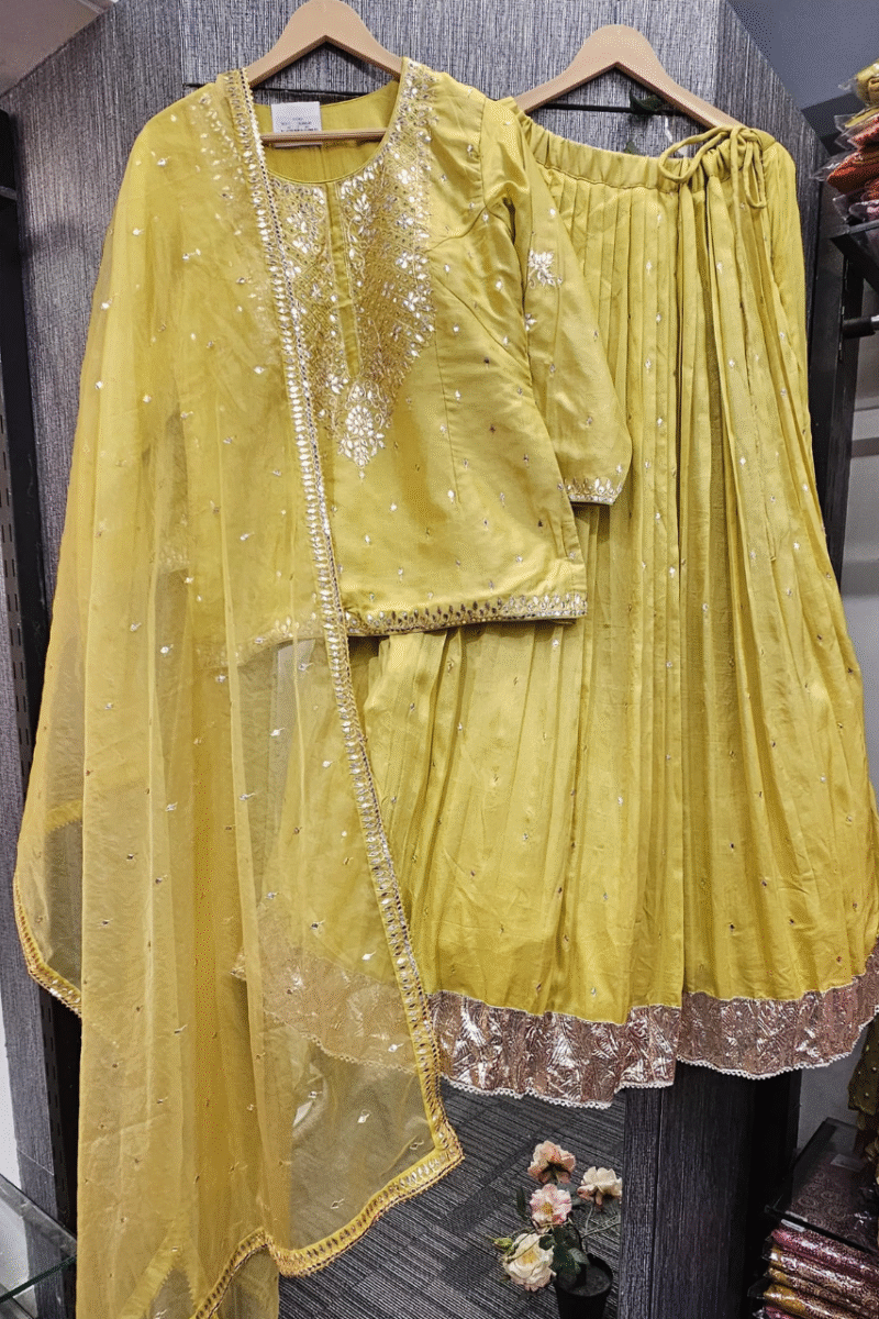 Kurti With Pleated Ghaghra With Traditional Gotta Work - Image 3