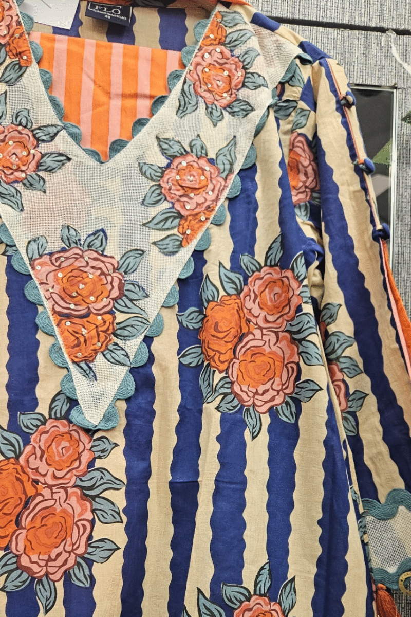 Cotton Kurta Set With Floral Motifs - Image 3