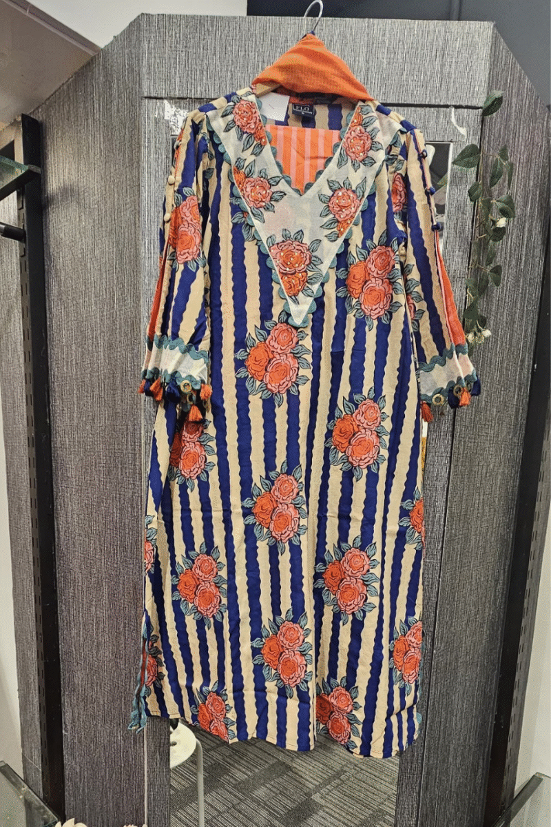 Cotton Kurta Set With Floral Motifs - Image 4
