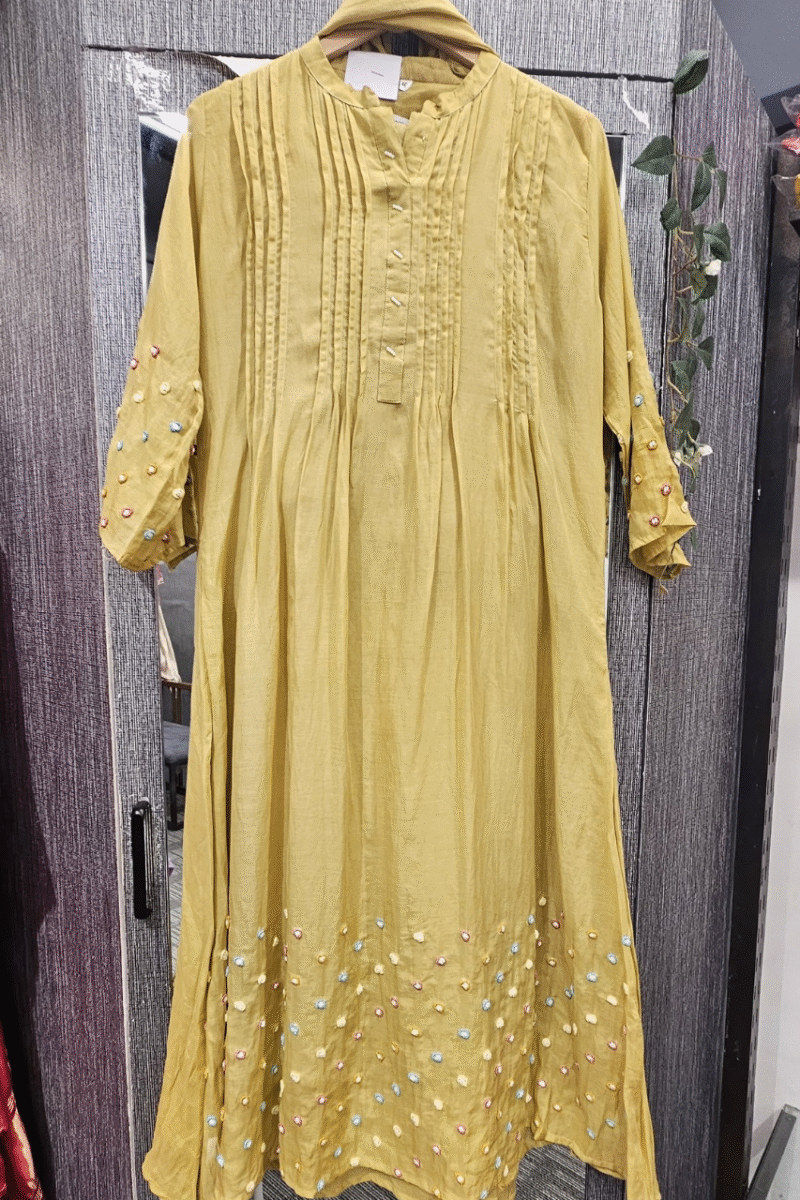 Alluring Mal Chanderi Kurta Set - Image 4