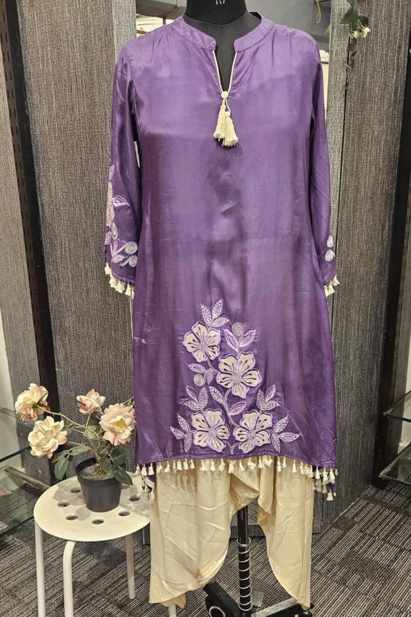 Dhoti Kurta Set With Applique Work - Image 2