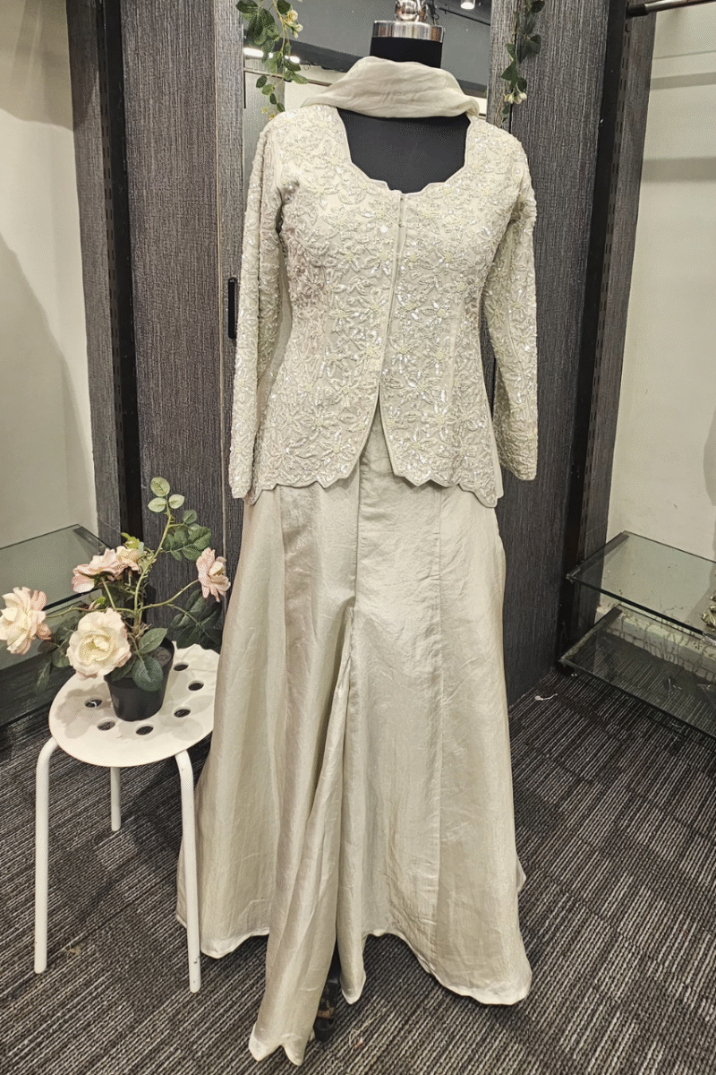Premium Ivory Kurta Plazzo Set With Handwork - Image 2