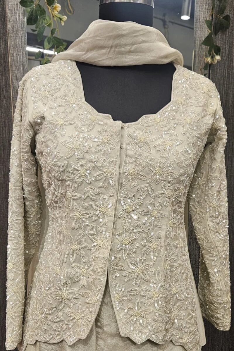Premium Ivory Kurta Plazzo Set With Handwork - Image 4