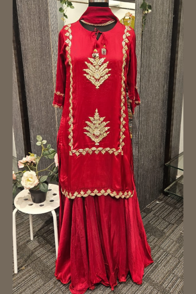Ethnic Kurta Set With Gotta And Zardoshi Work