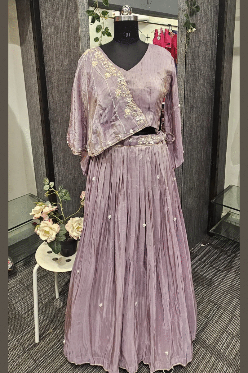 Onion Pink Pleated Ghaghra Set With Handwork - Image 3