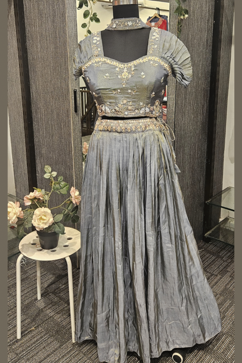 Grey Pleated Ghaghra Set With Handwork - Image 3
