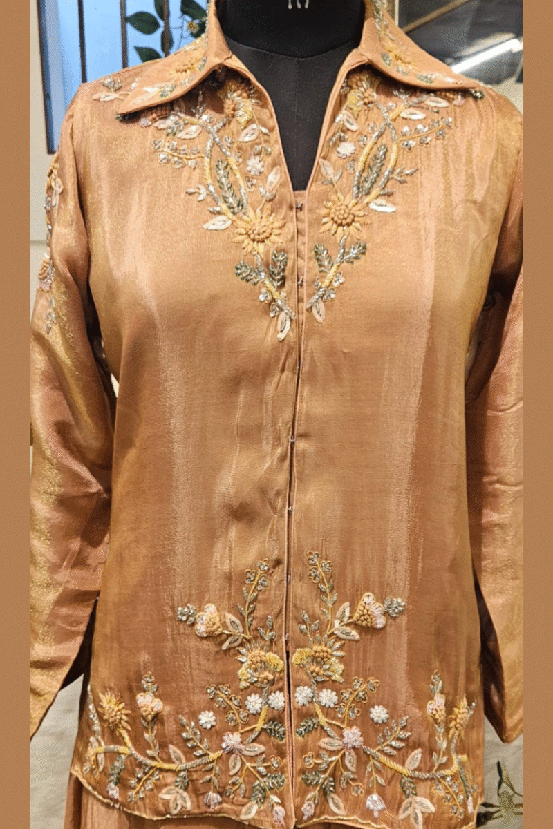 Collared Kurti Plazzo Set With Handwork - Image 3