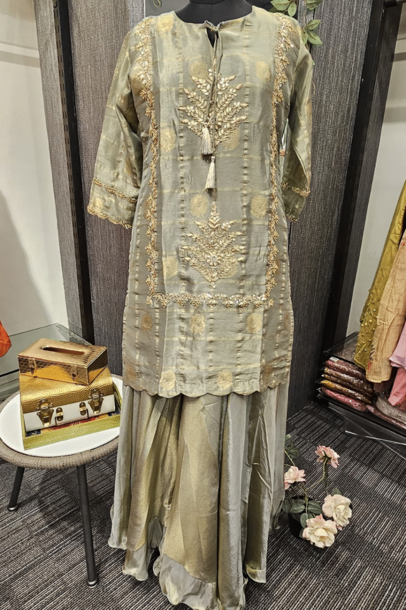 Banarasi Kurti Plazzo Set With Gotta work - Image 3