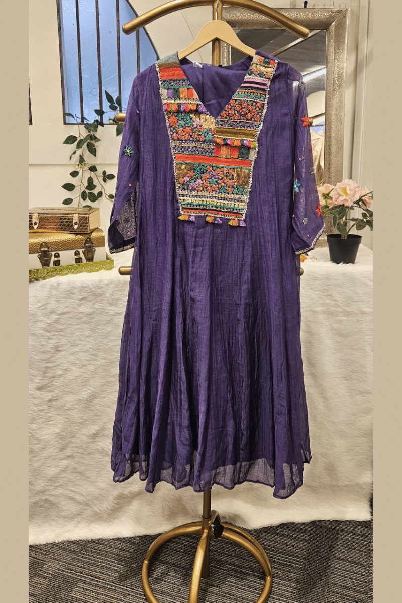 Artisan Mal Kurta Set With Vibrant Beads & Intricate Embroidery